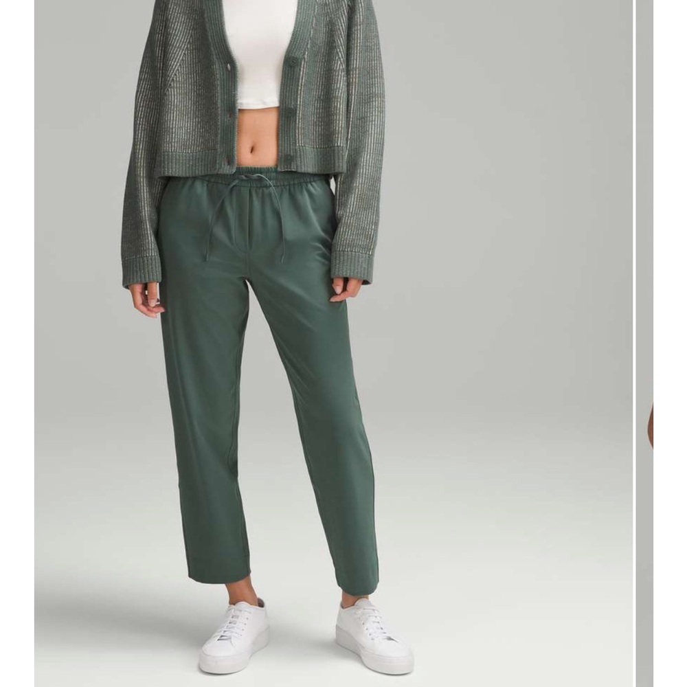 Luluemon Tapered-Leg Mid-Rise Pant *Luxtreme Sz L
